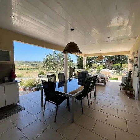 Affittacamere Belle Vue Indépendante Et Cuisine D'été 3*