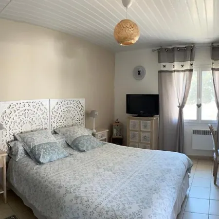 Belle Vue Indépendante Et Cuisine D'été 3* Saint-Paul-et-Valmalle
